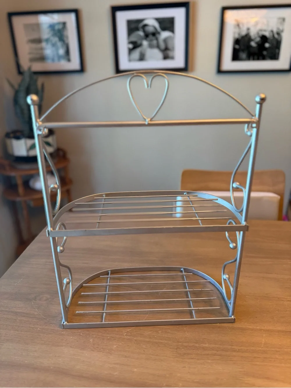 Metal Two-Tier Heart Accent Bathroom Shelf - Silver